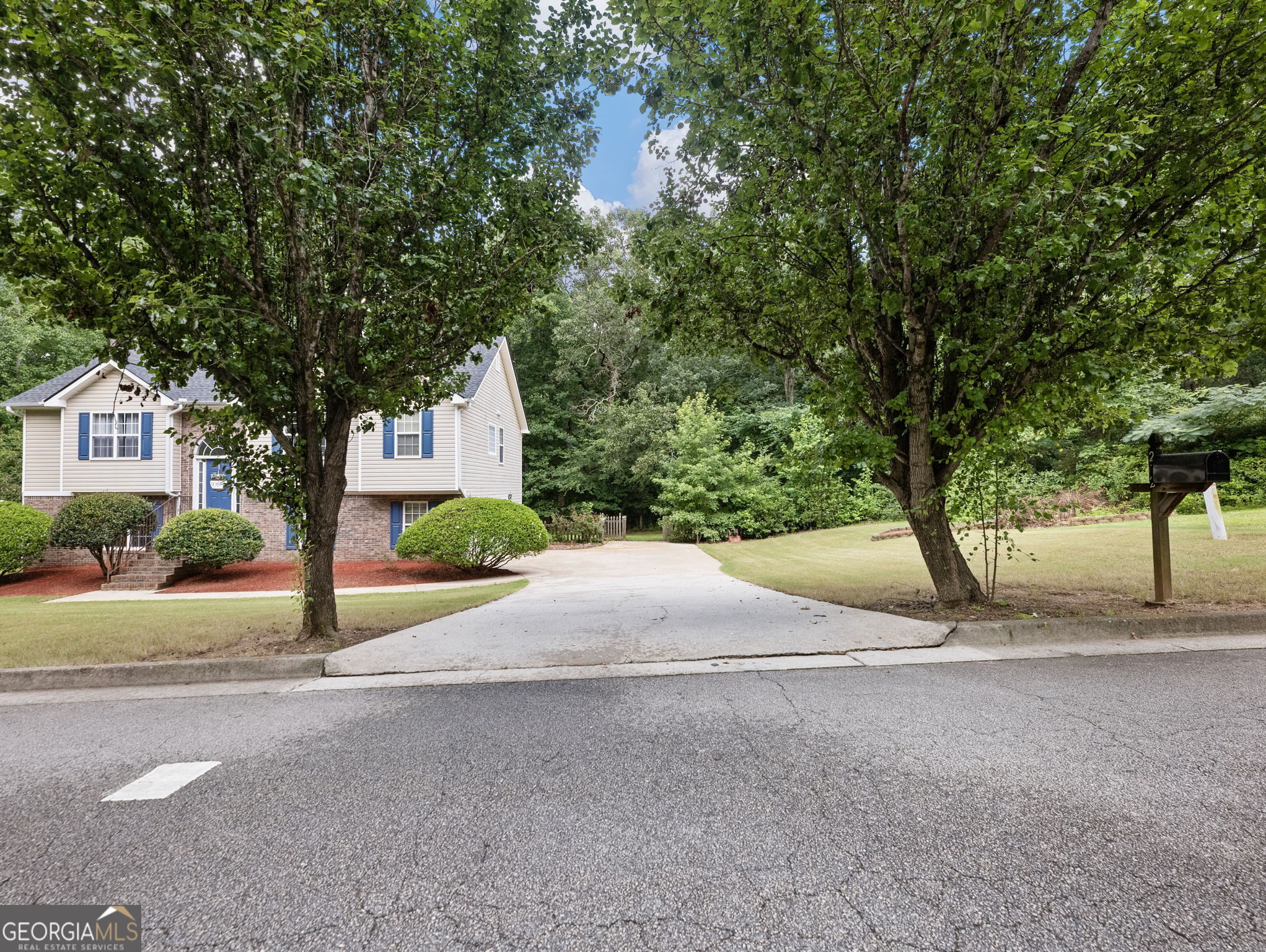 212 Cobblestone Lane Property Photo 36