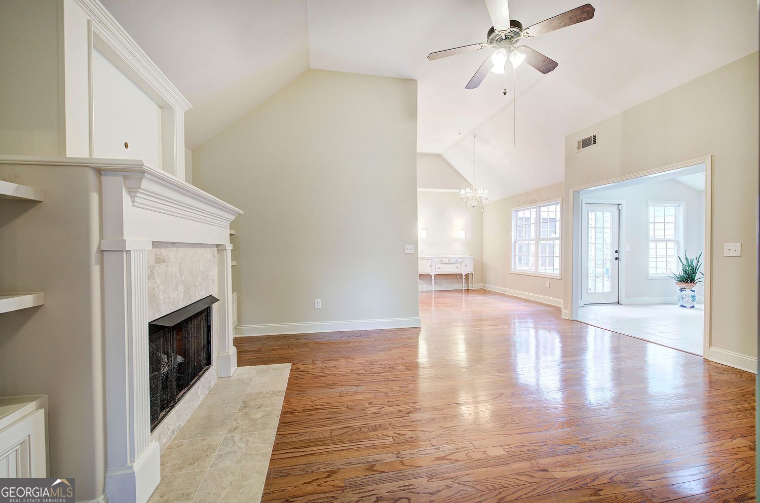 243 Villa Creek Parkway Property Photo 5