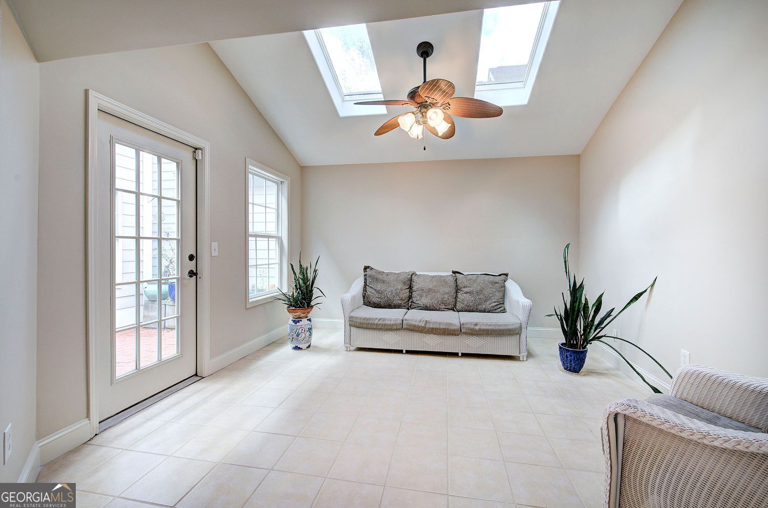 243 Villa Creek Parkway Property Photo 10