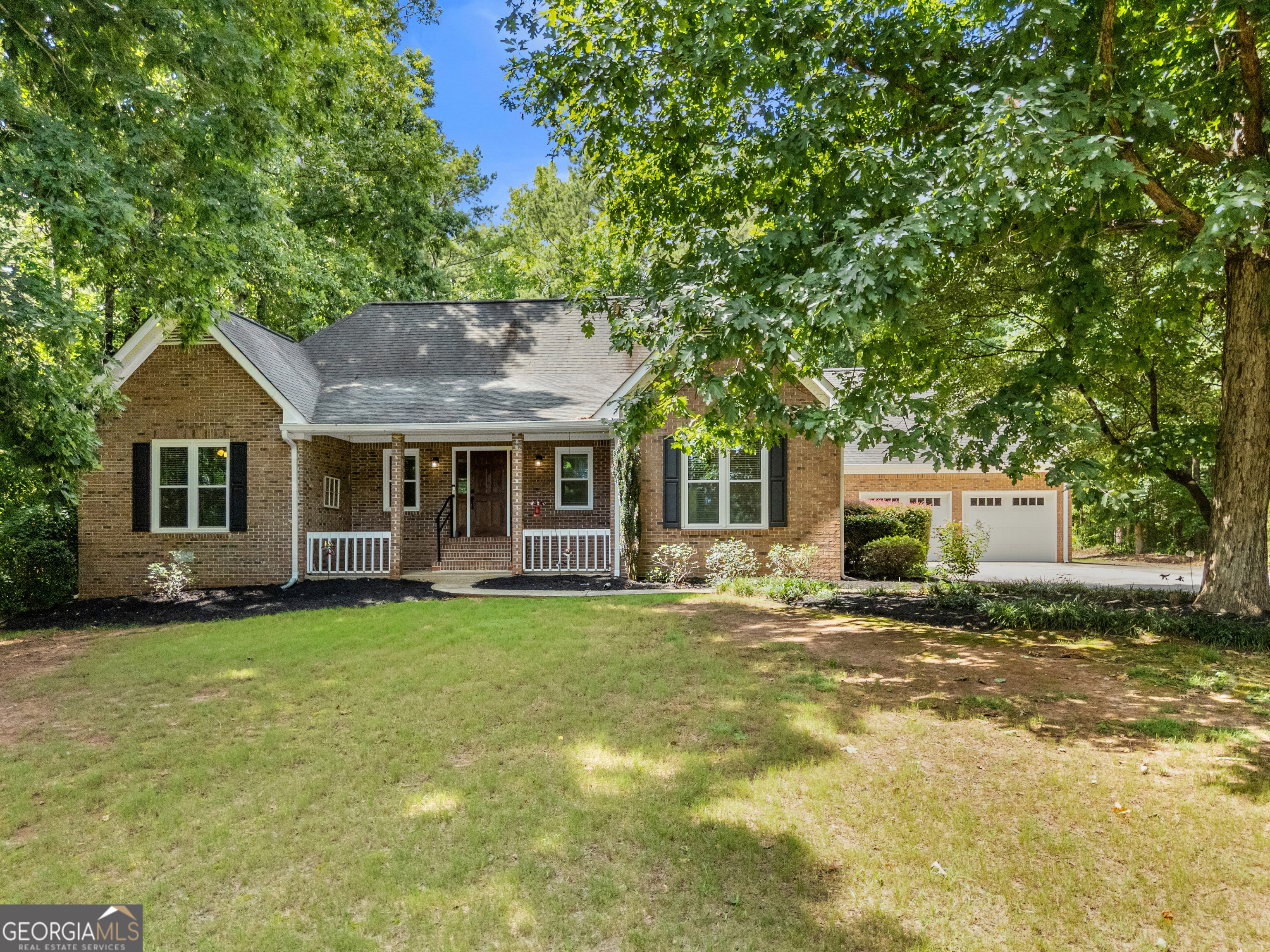 219 Darwish Drive Property Photo 1
