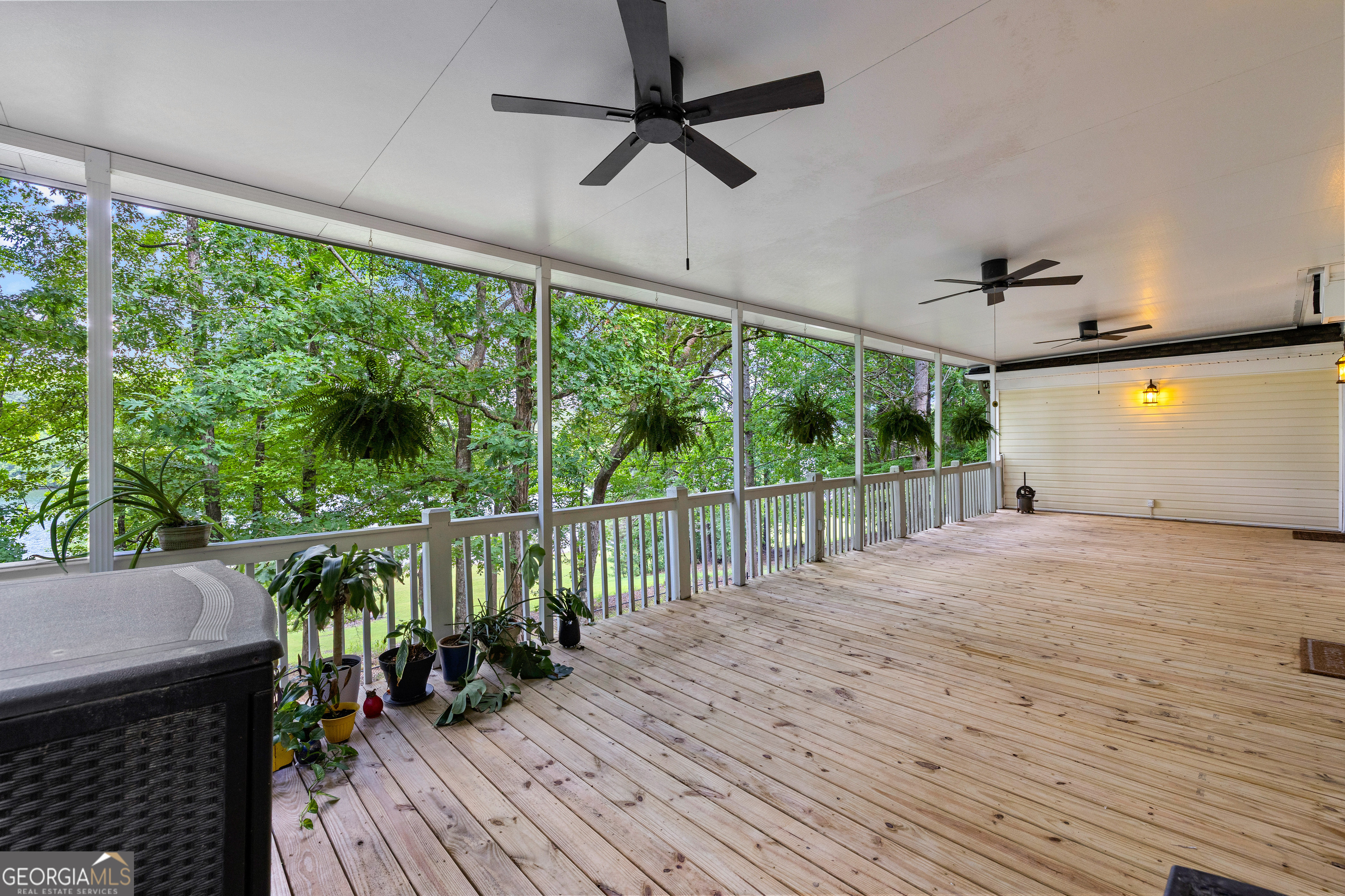 280 Waters Edge Lane Property Photo 3