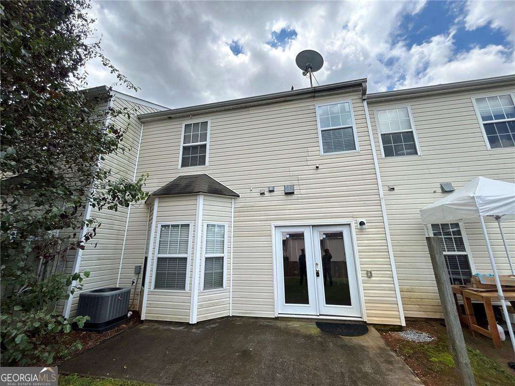 17 Haley Place Property Photo 2