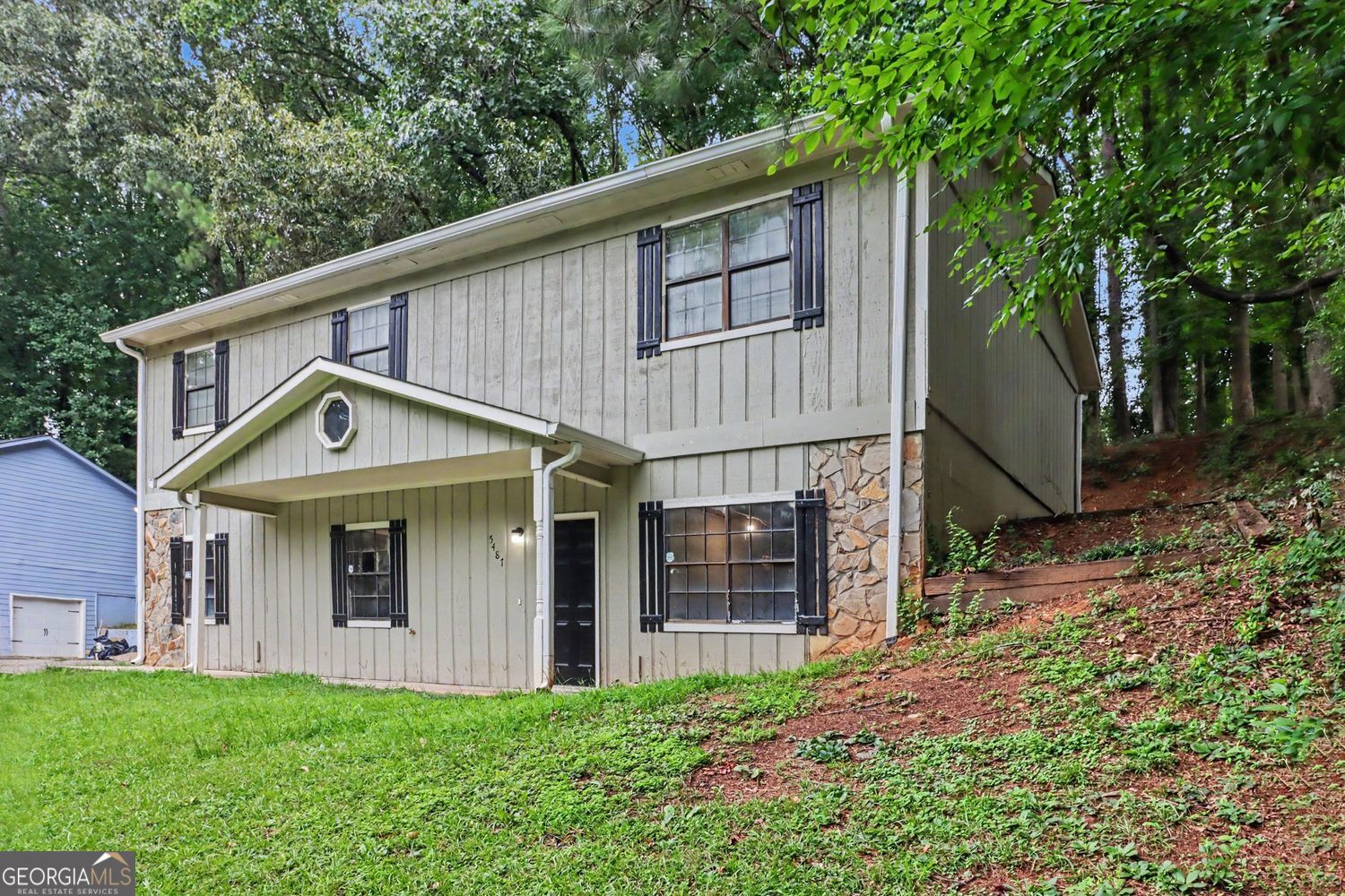 5487 Hall Circle Property Photo 3