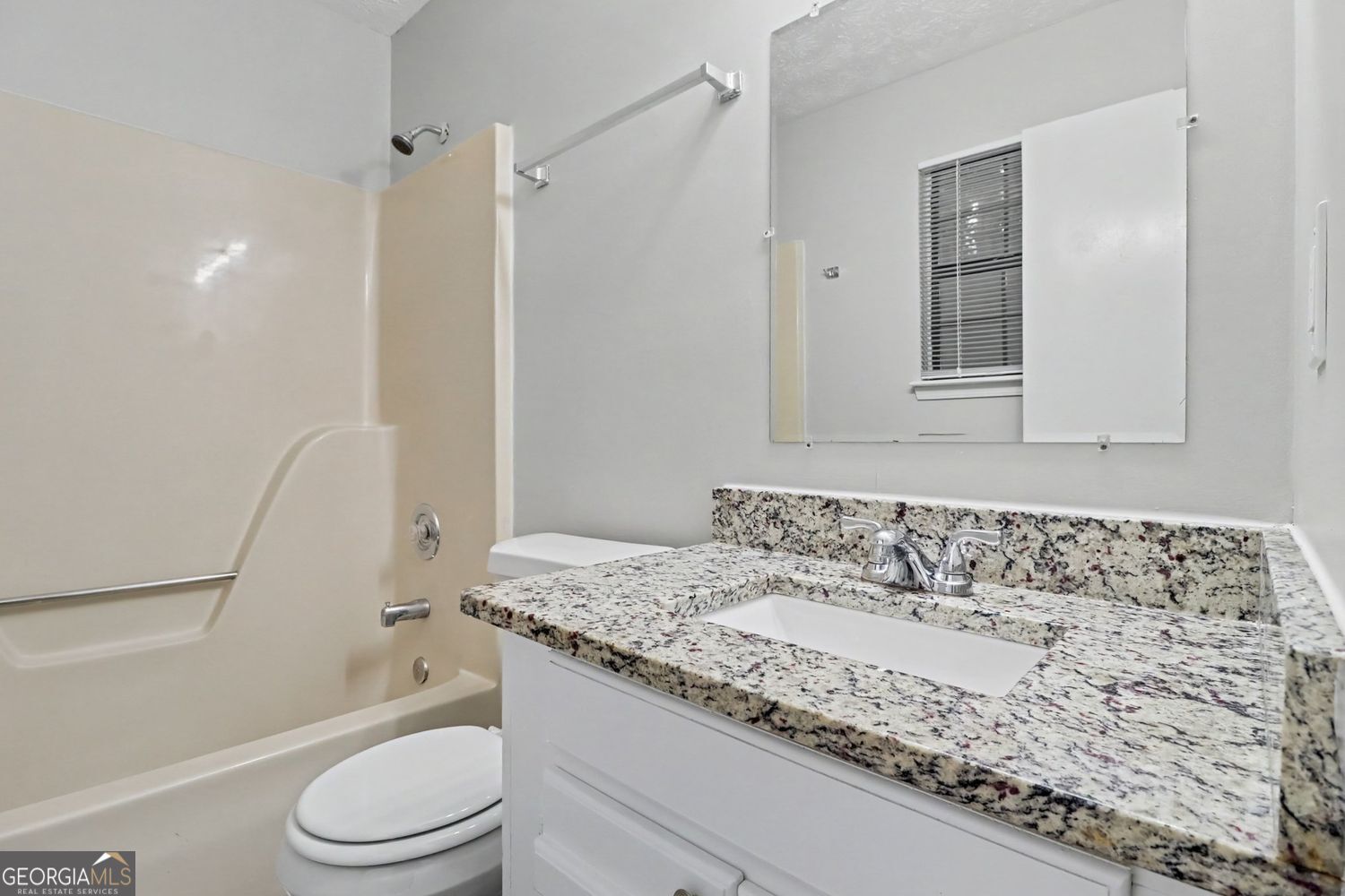 5487 Hall Circle Property Photo 18