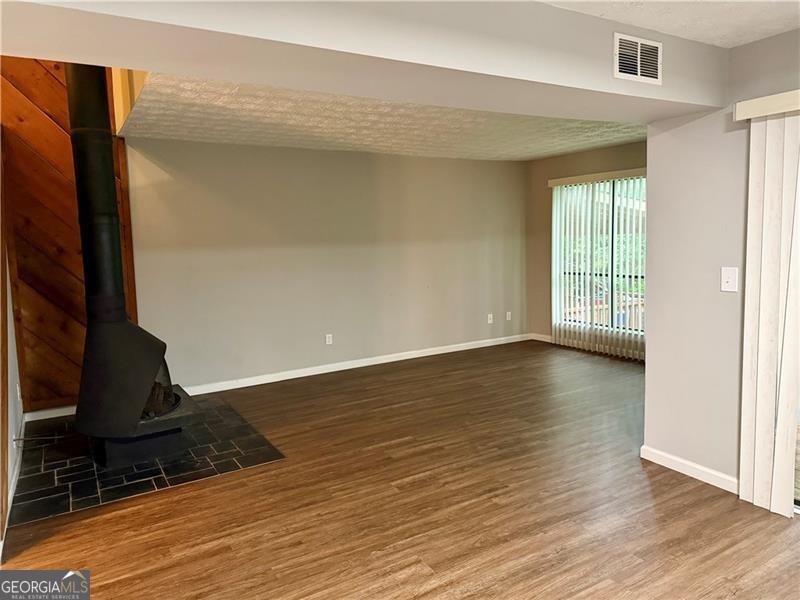 1059 Mariners Drive Property Photo 7