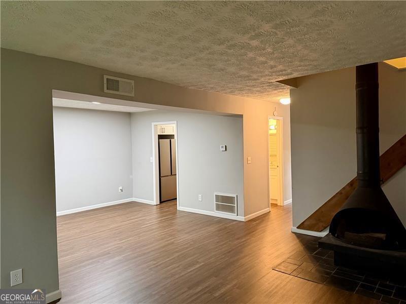 1059 Mariners Drive Property Photo 8