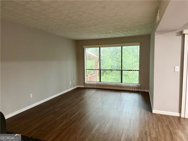 1059 Mariners Drive Property Photo 10