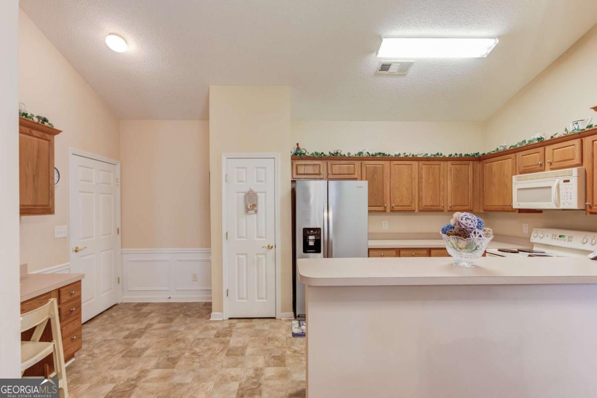 184 Camry Lane Property Photo 16