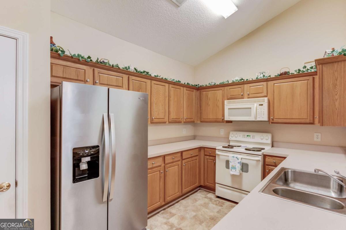 184 Camry Lane Property Photo 18