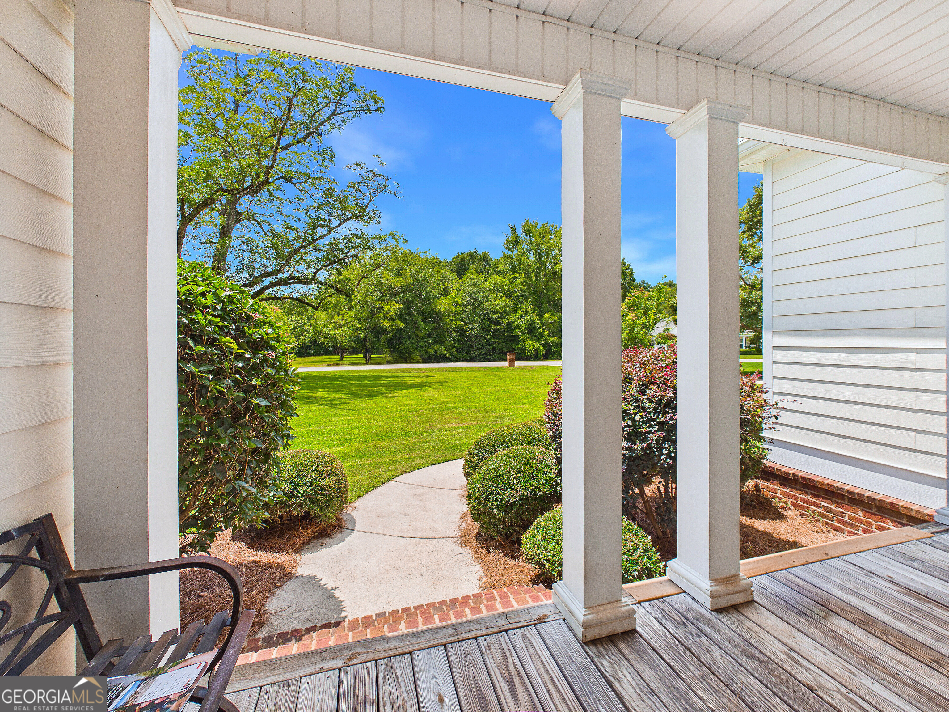 106 Walden Crossing Property Photo 10
