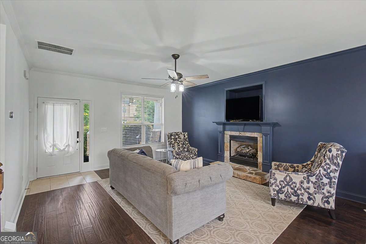17 Redwood Drive Property Photo 5