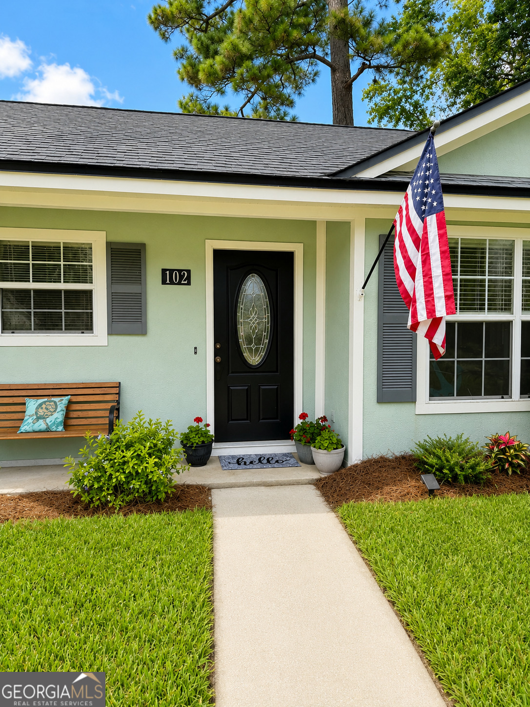 102 Summer Drive Property Photo 3