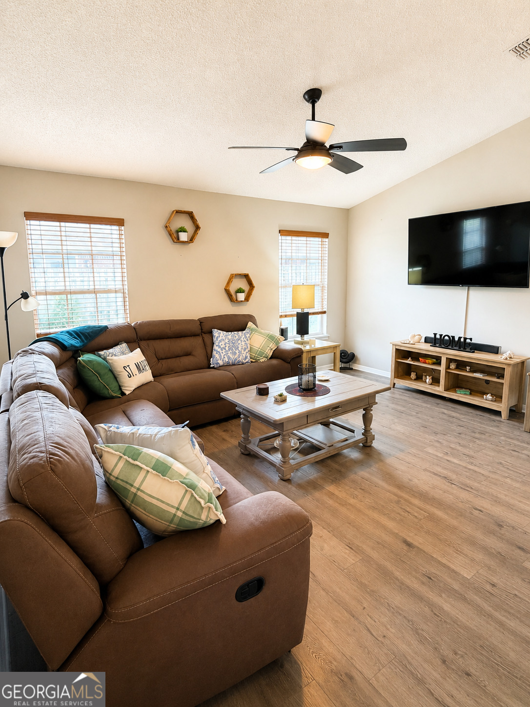 102 Summer Drive Property Photo 8