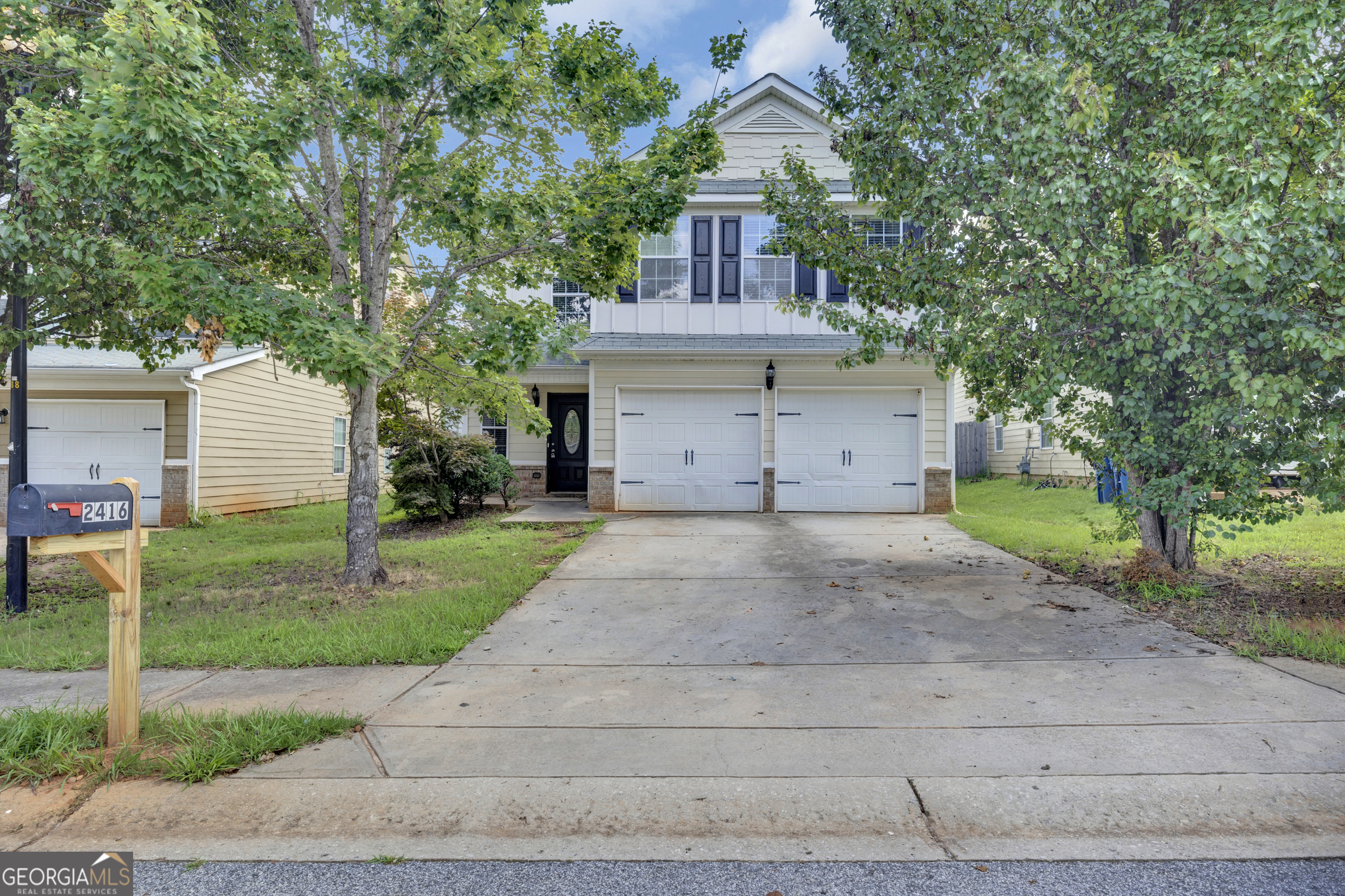 2416 Cornell Circle Property Photo 1