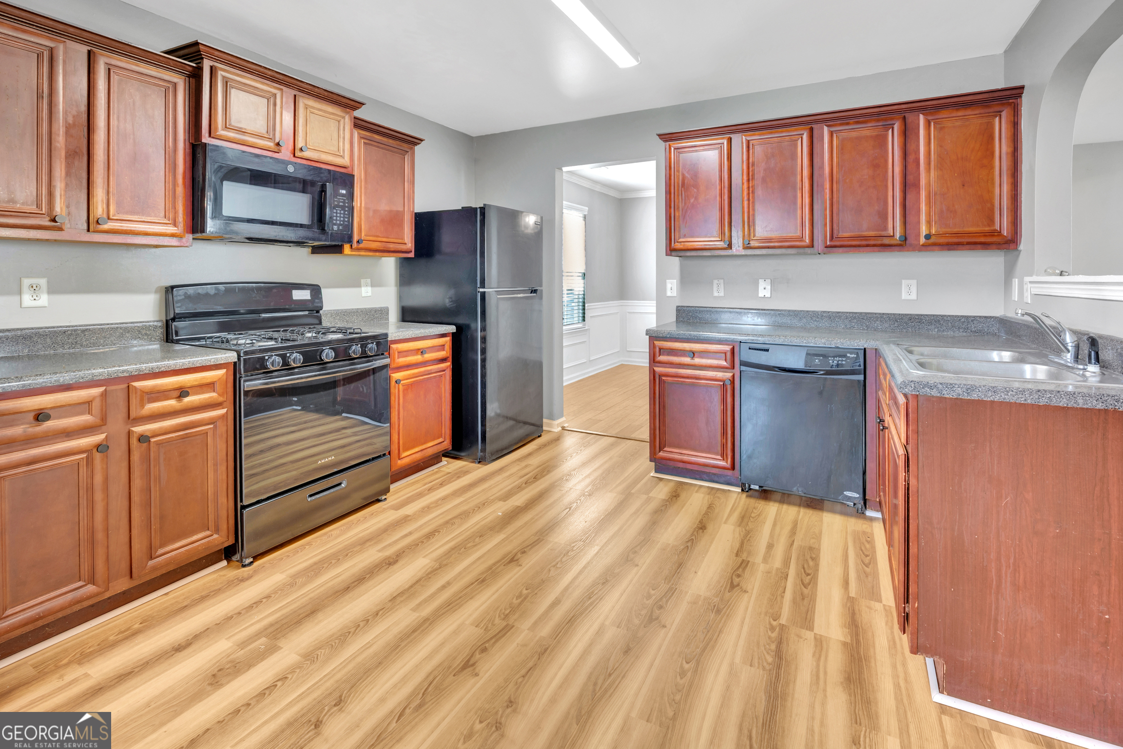 2416 Cornell Circle Property Photo 15