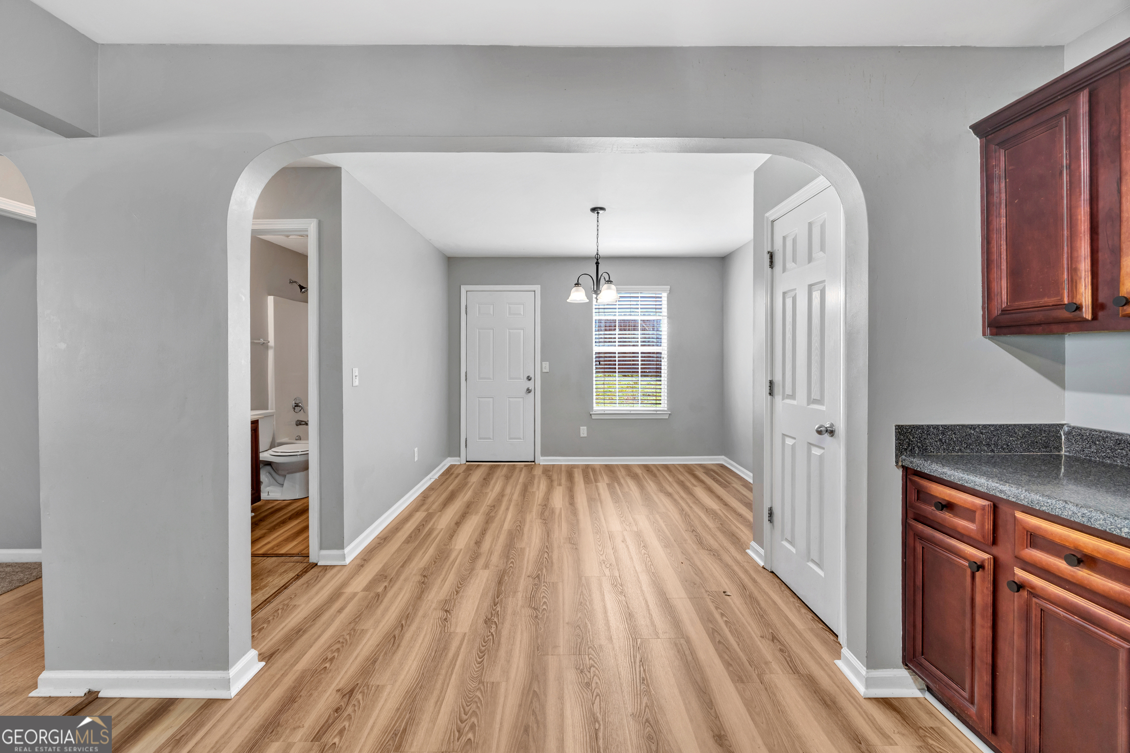 2416 Cornell Circle Property Photo 18