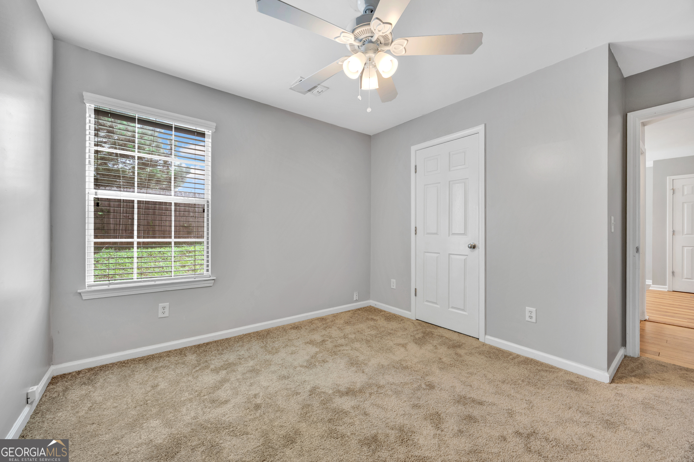 2416 Cornell Circle Property Photo 20