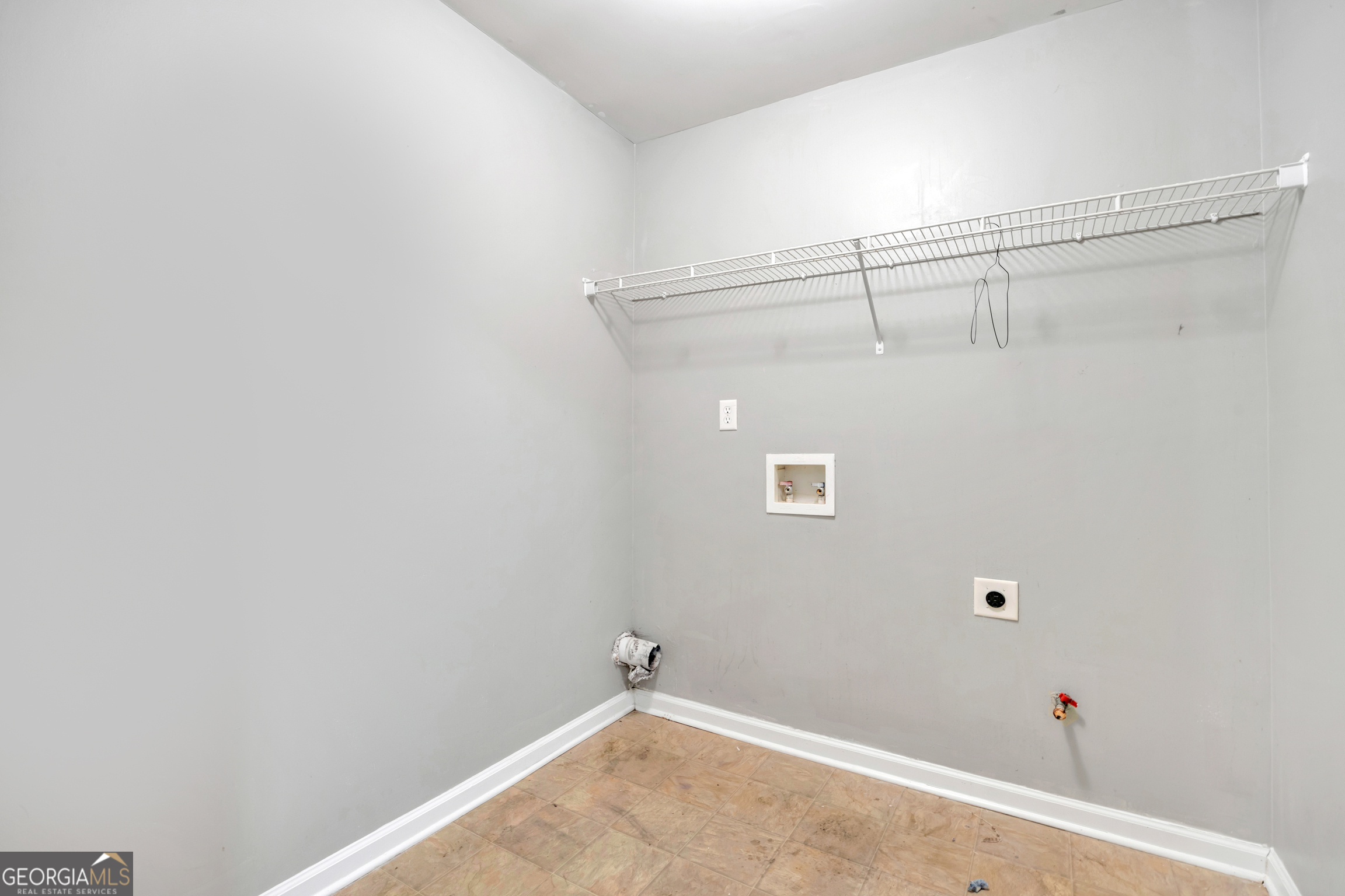 2416 Cornell Circle Property Photo 38