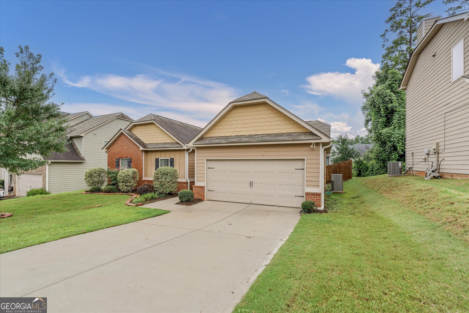 2559 Grayton Loop Property Photo 5