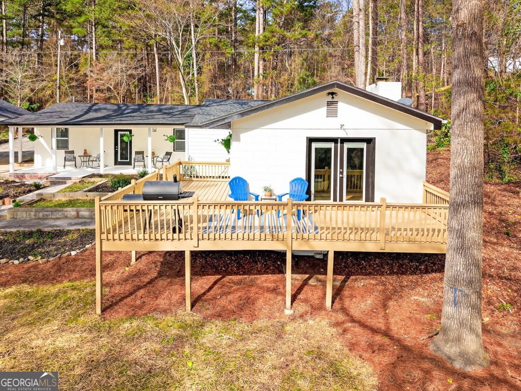 2439 Lakeshore Drive Ne Property Photo 1