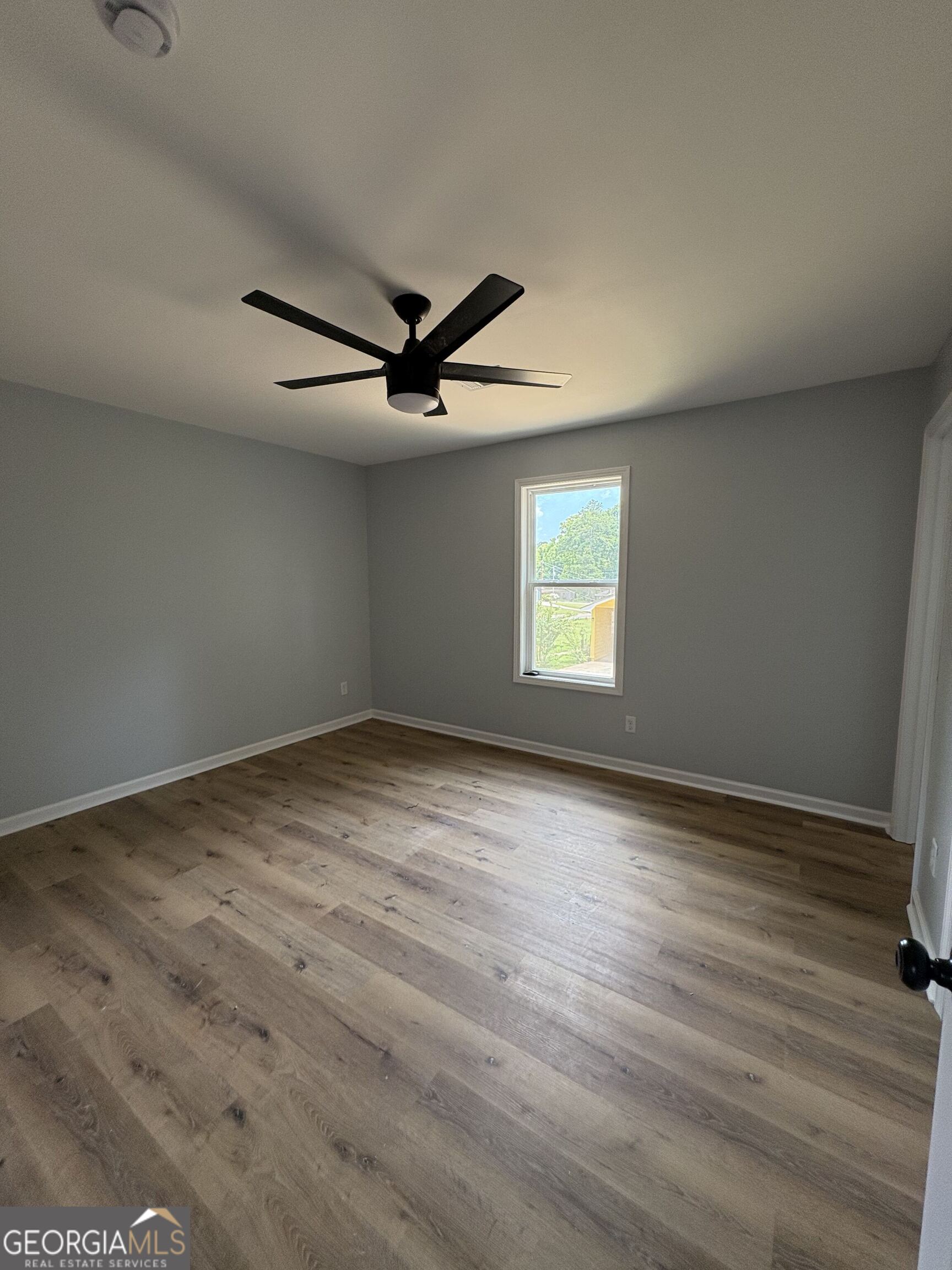 501 Hillside Drive Property Photo 11