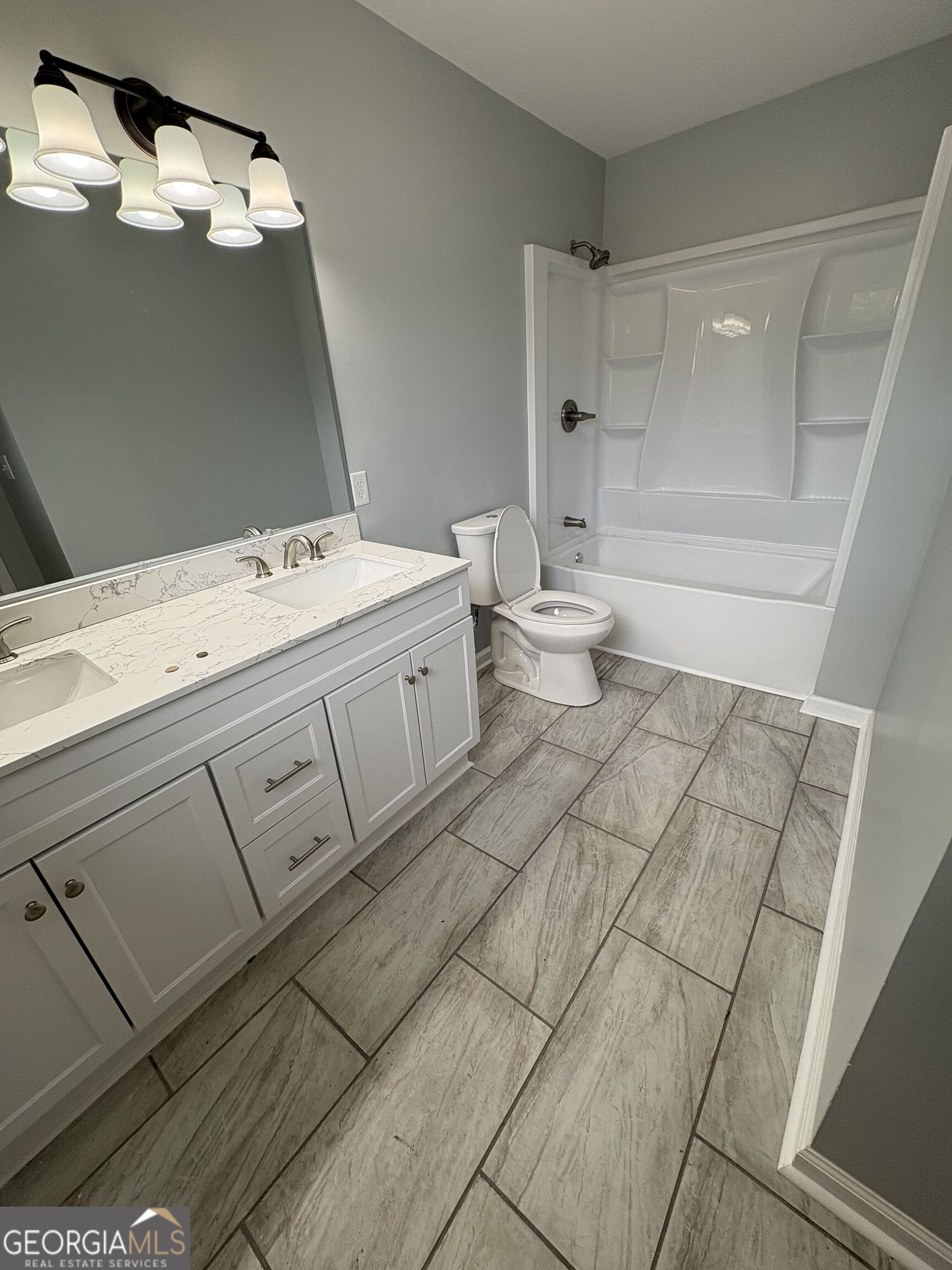 501 Hillside Drive Property Photo 12