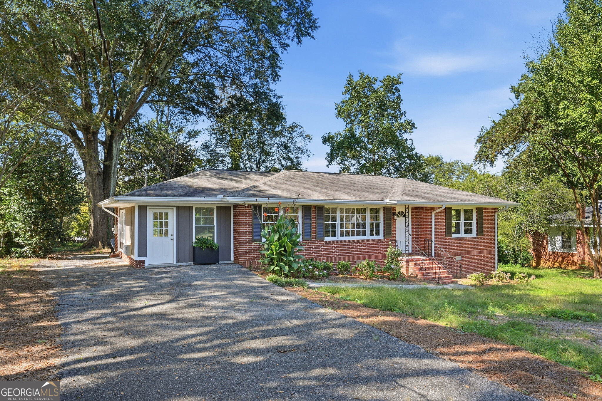 2675 Fraser Road Property Photo 1