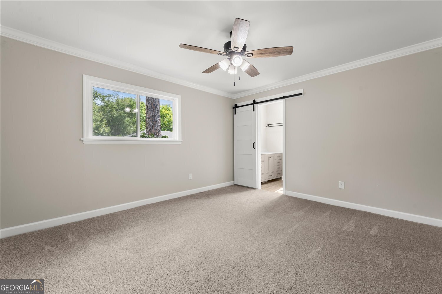 1894 Neptune Drive Property Photo 9