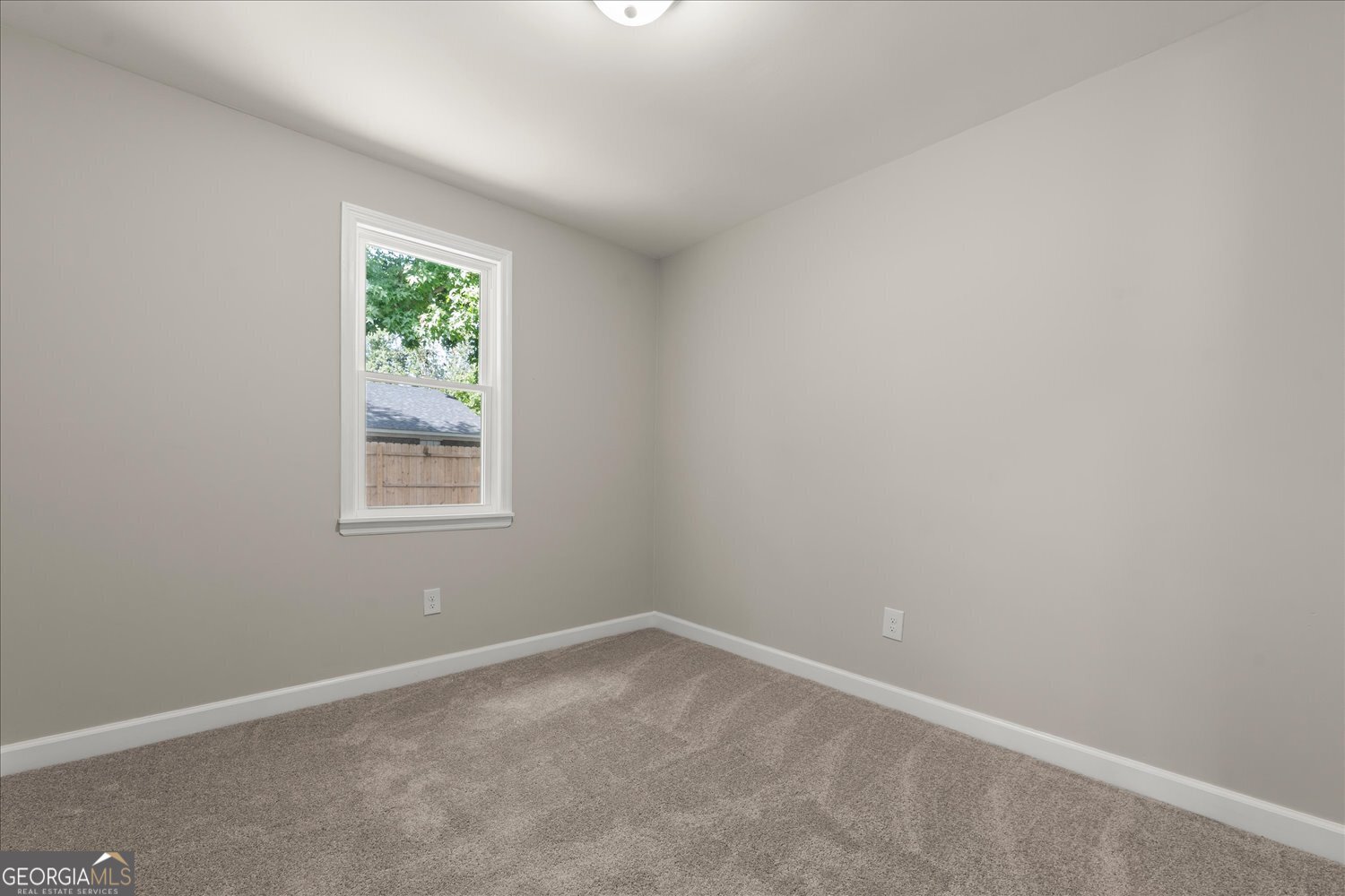 1894 Neptune Drive Property Photo 14