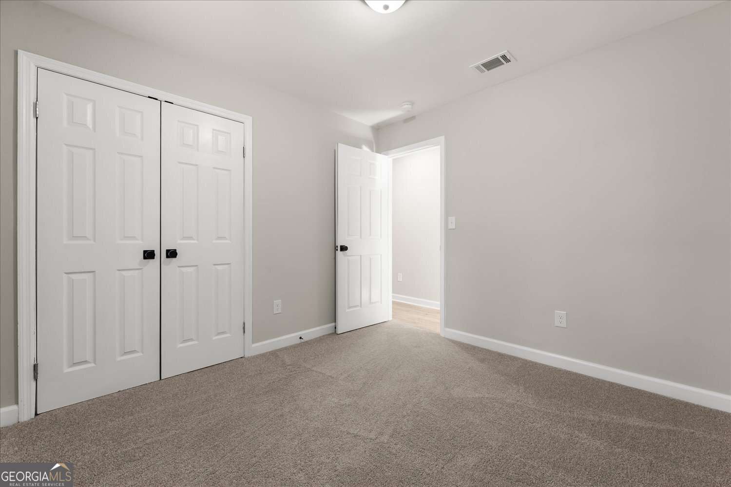 1894 Neptune Drive Property Photo 17