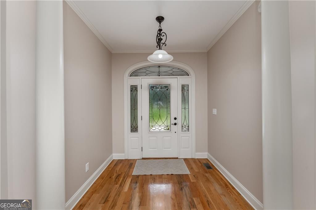 1158 Bailey Road Property Photo 3