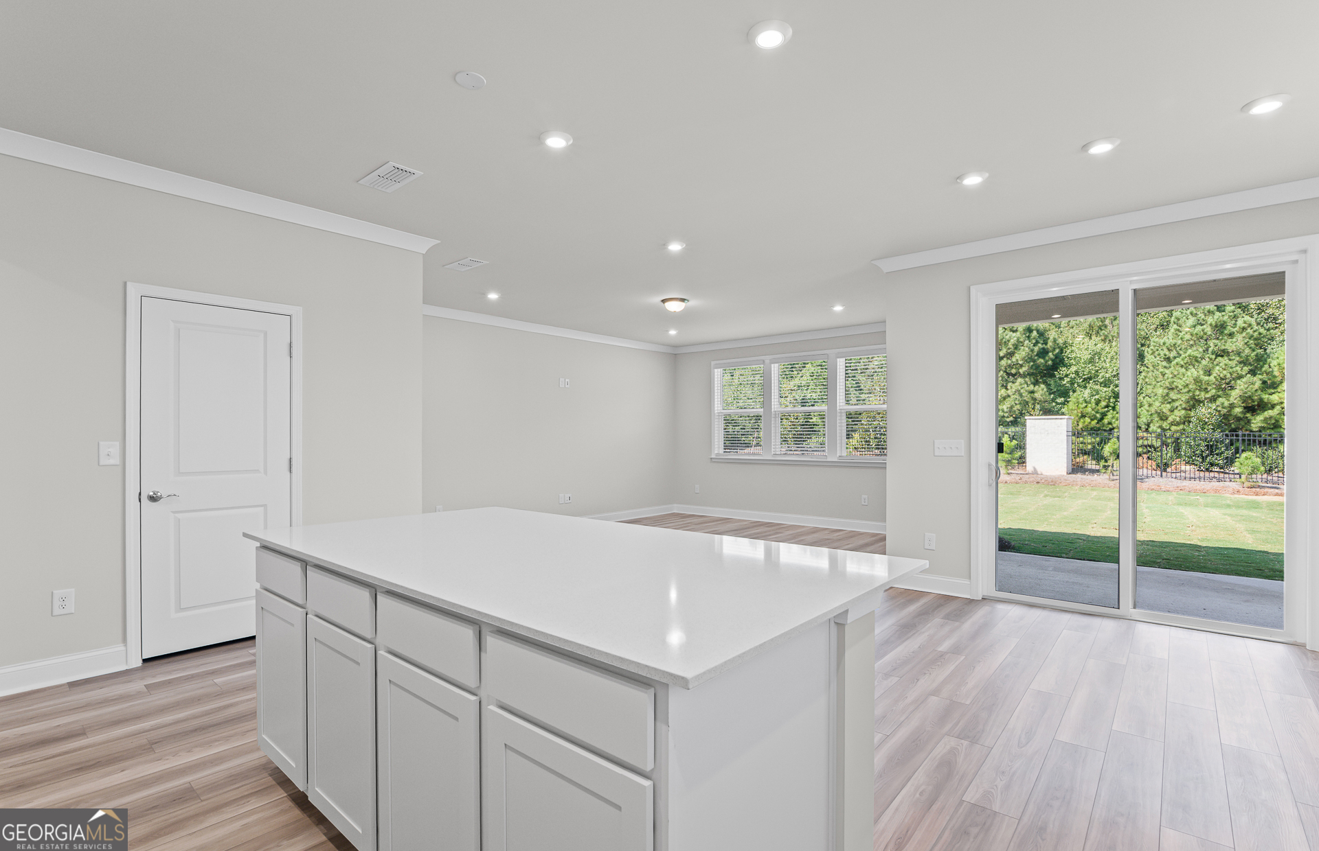 280 Nesta Grove Drive Property Photo 15