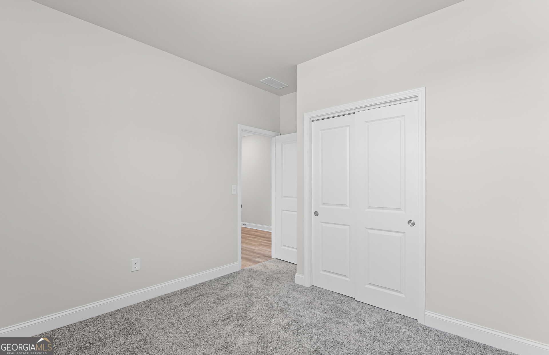 280 Nesta Grove Drive Property Photo 18
