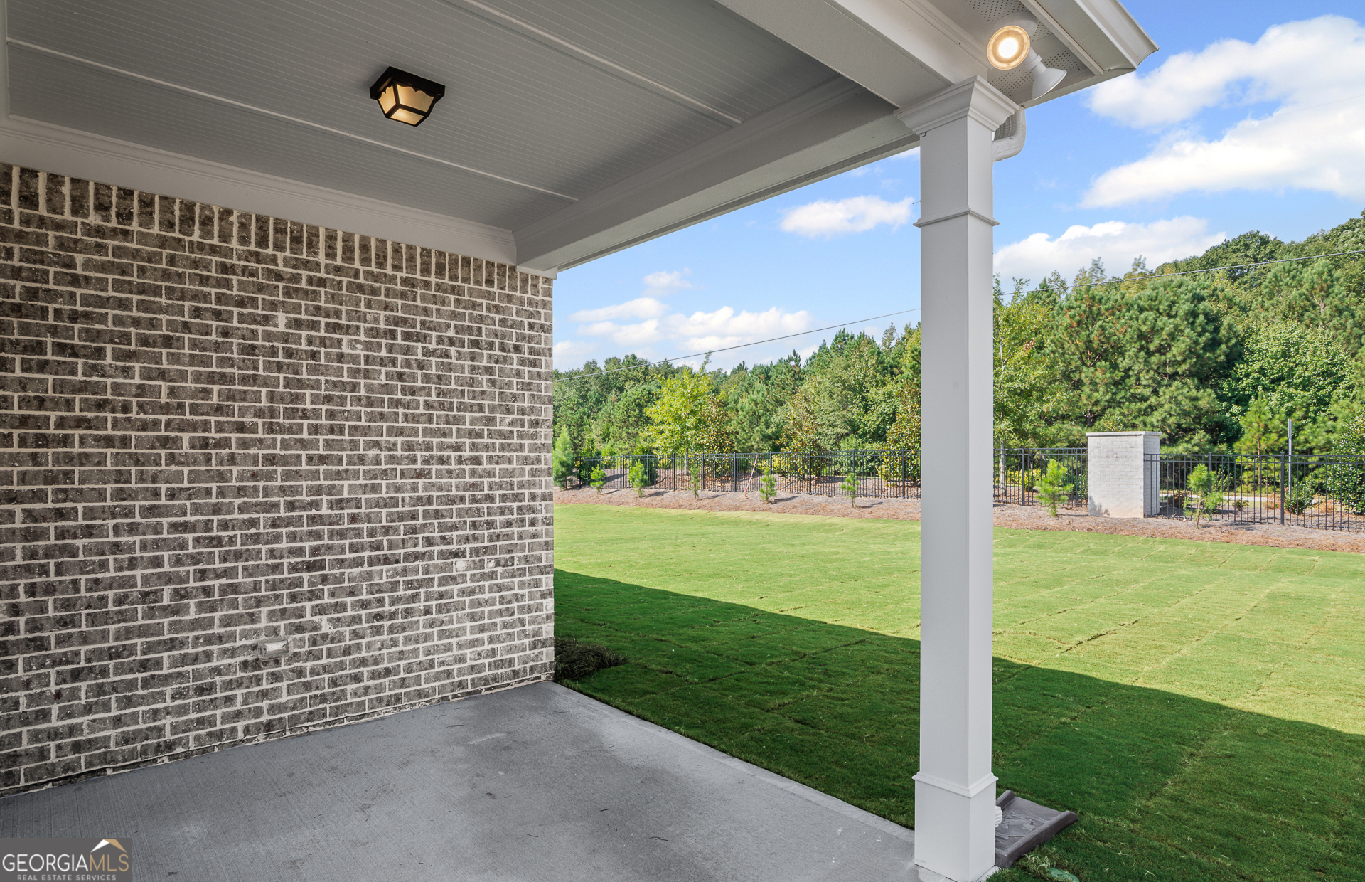 280 Nesta Grove Drive Property Photo 33