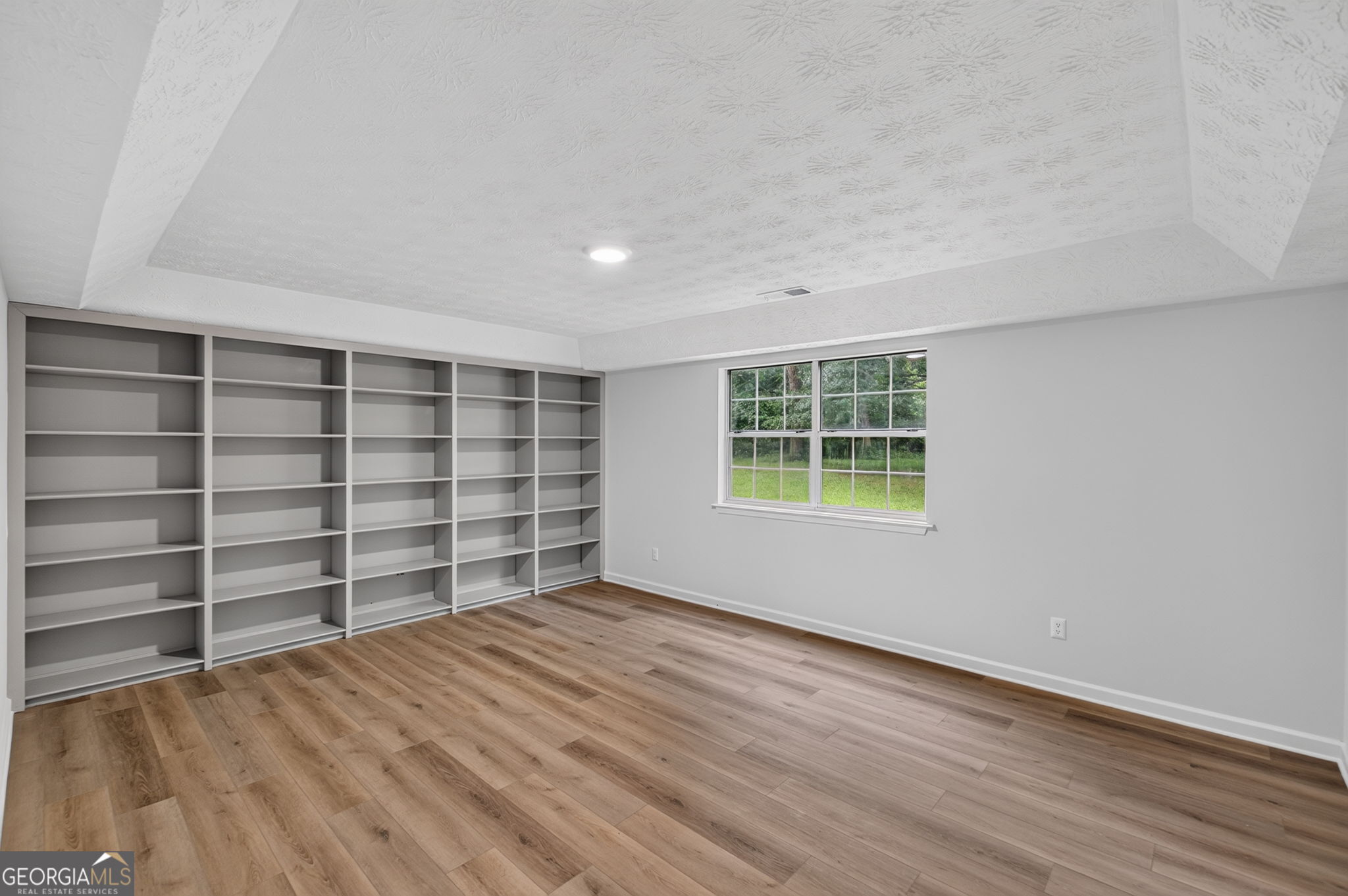 140 Anna Avenue Property Photo 39