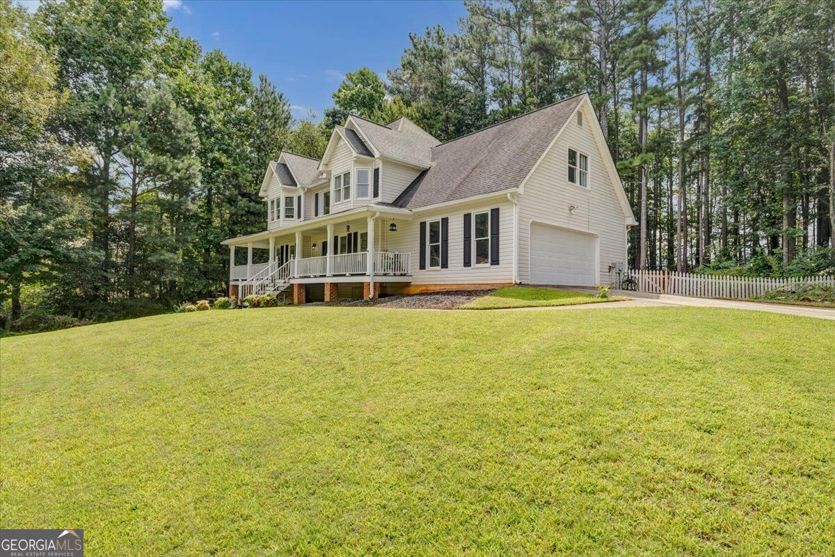 25 Spring Woods Drive Property Photo 3