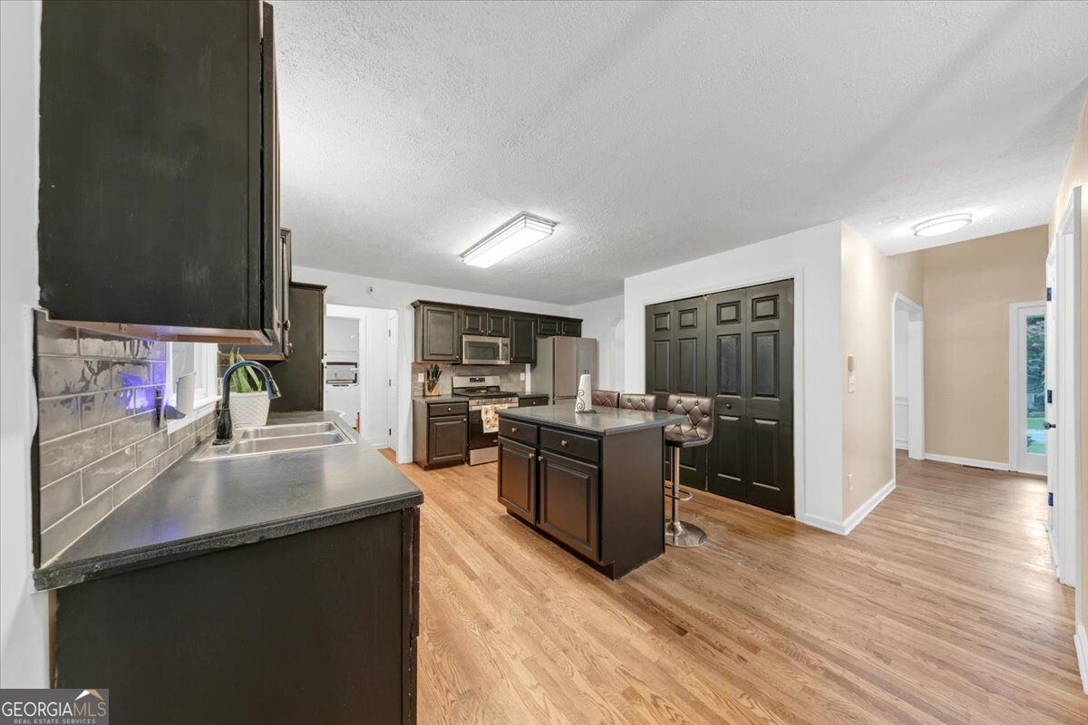25 Spring Woods Drive Property Photo 15
