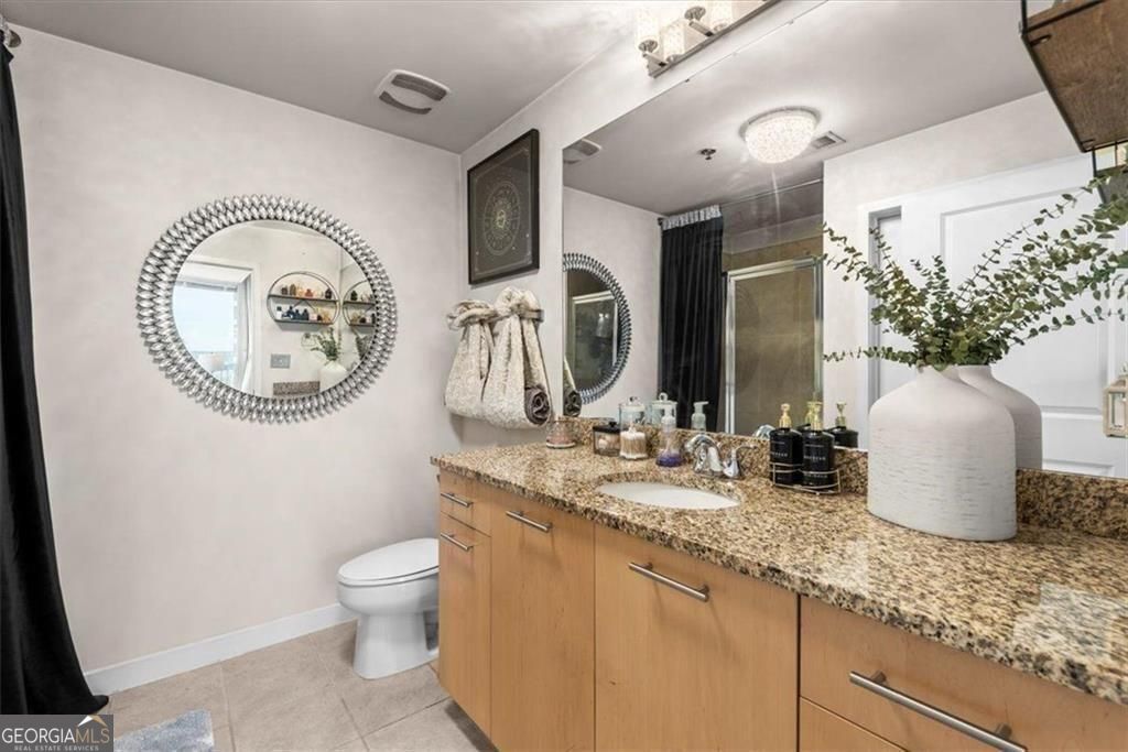 3324 Peachtree Road # 902 Property Photo 16