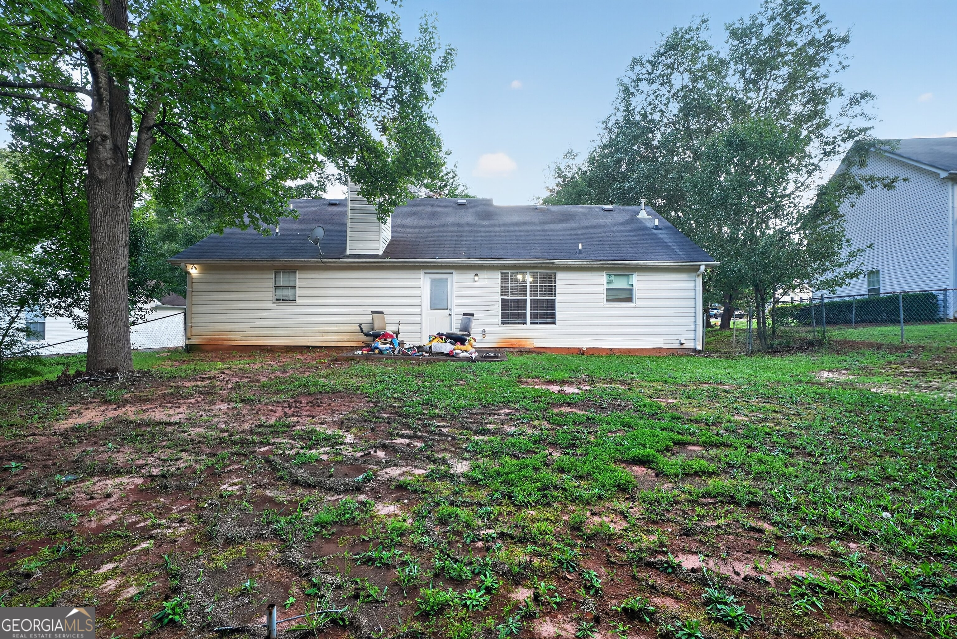 3050 Regal Drive Property Photo 2