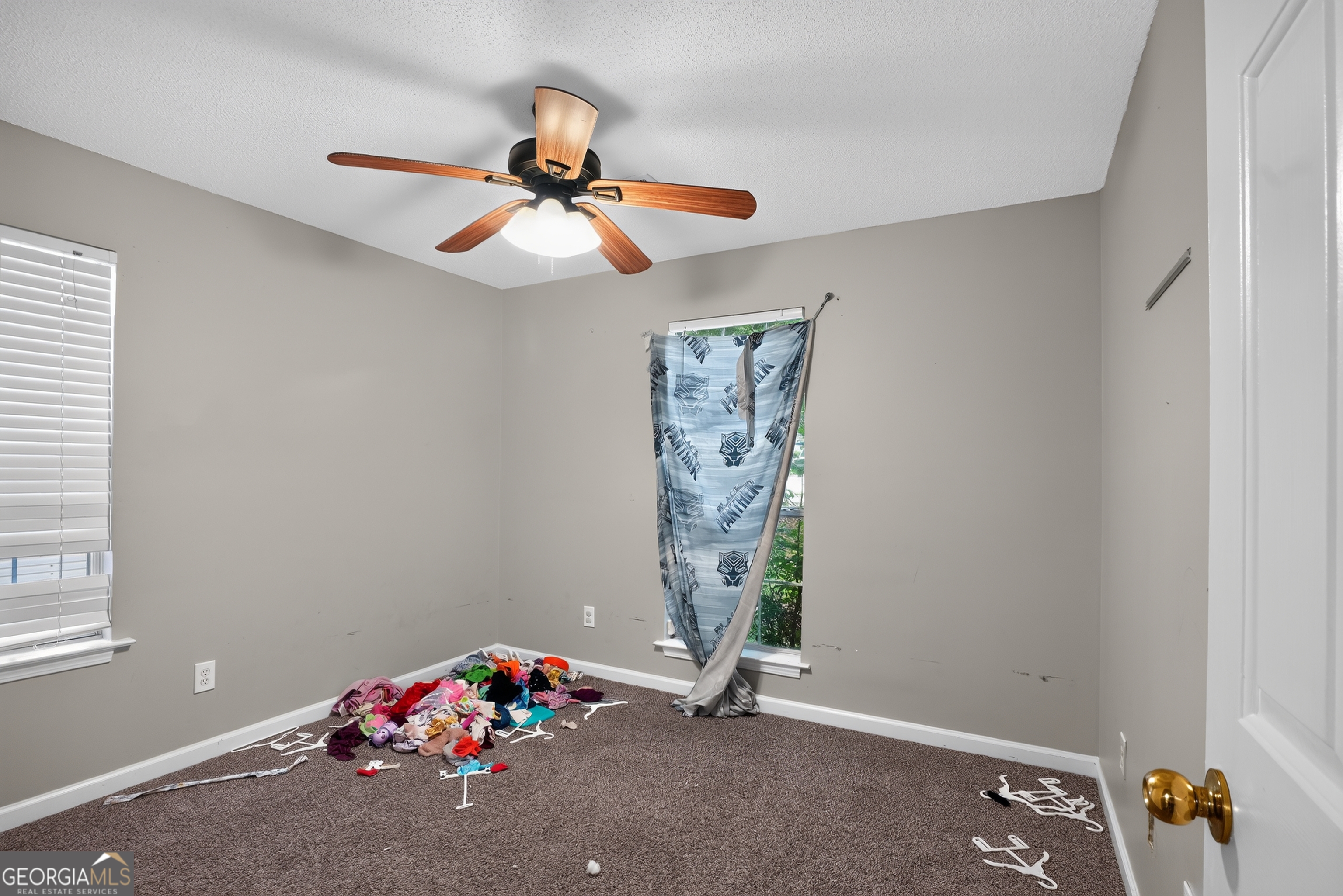 3050 Regal Drive Property Photo 11