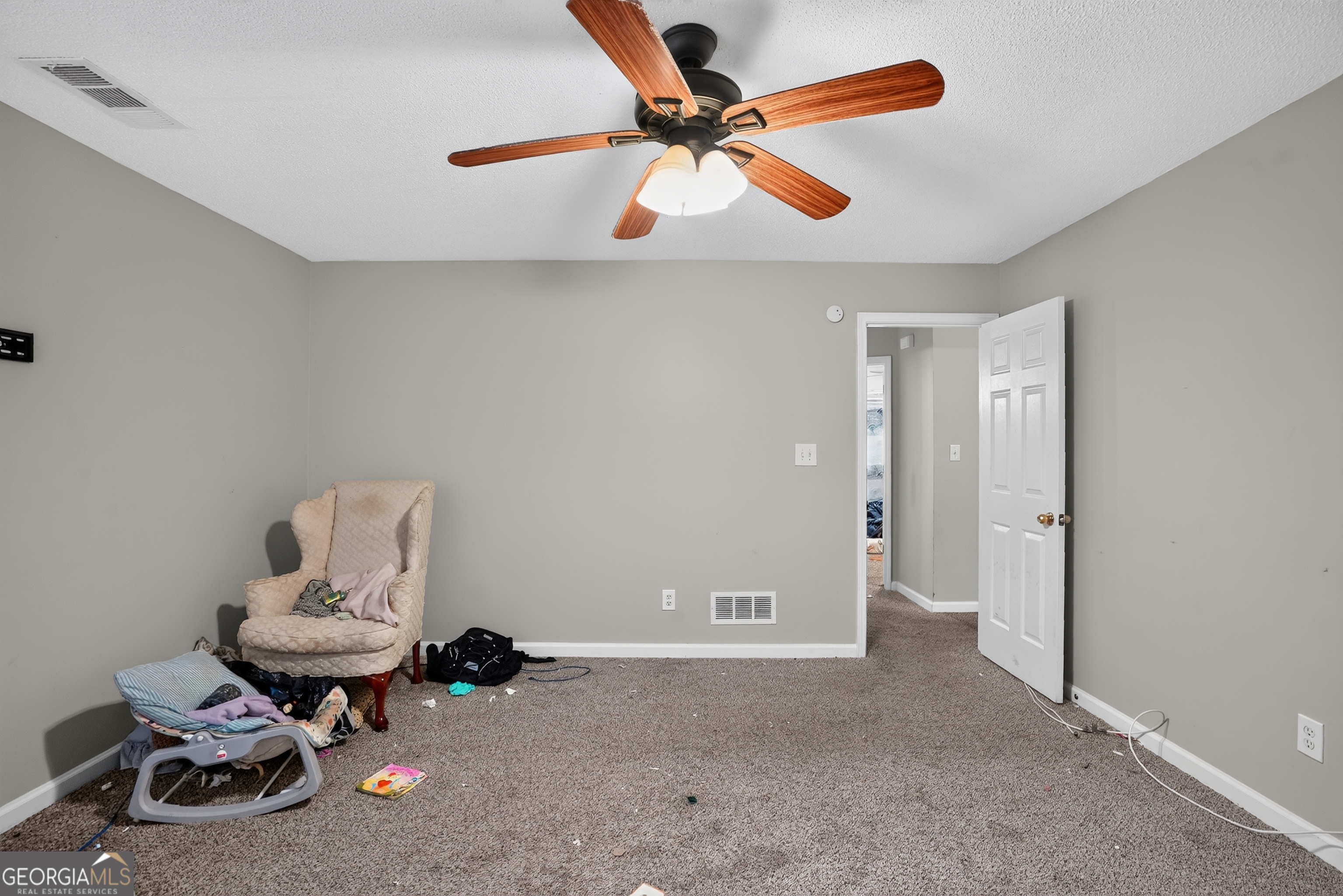 3050 Regal Drive Property Photo 12