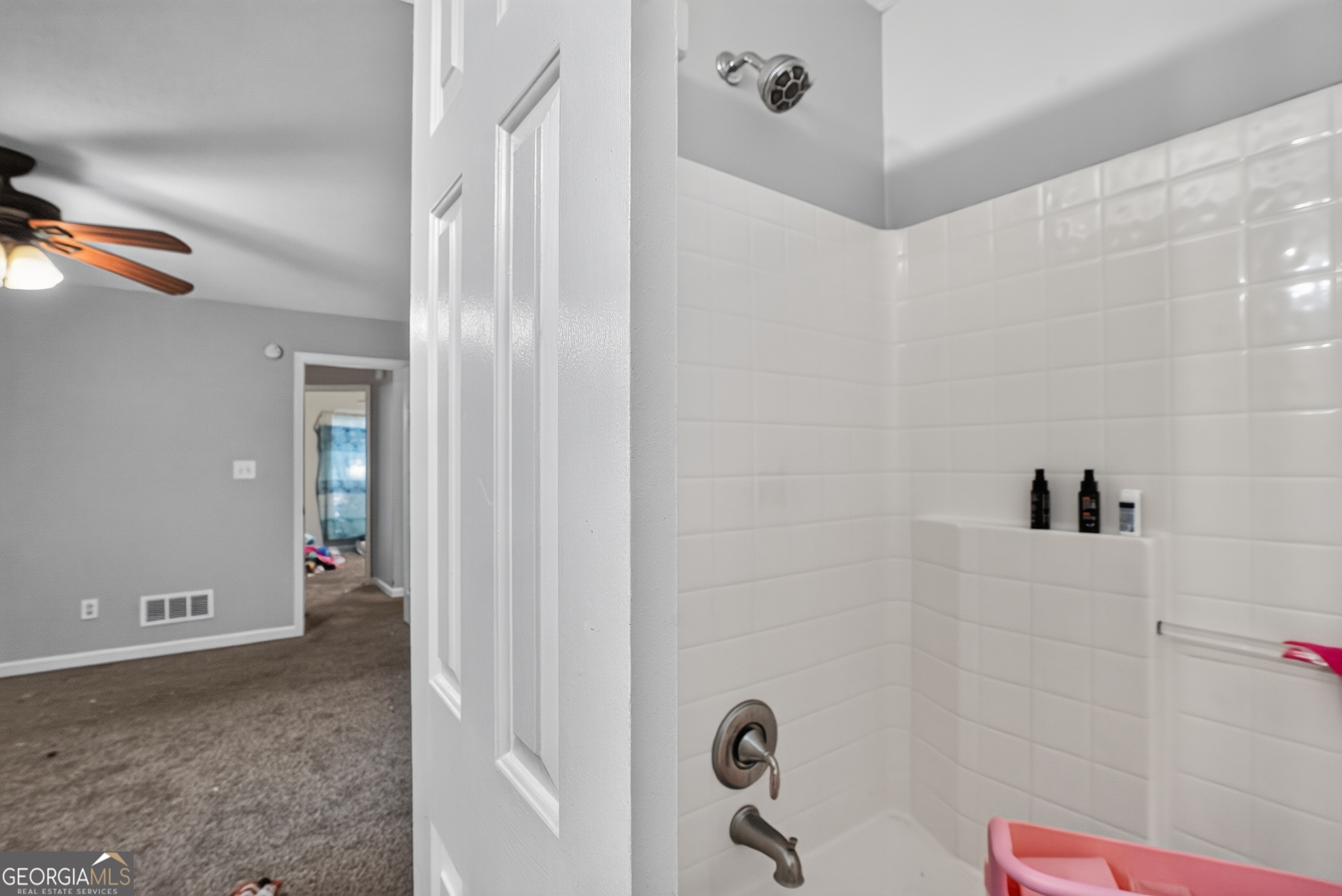 3050 Regal Drive Property Photo 14
