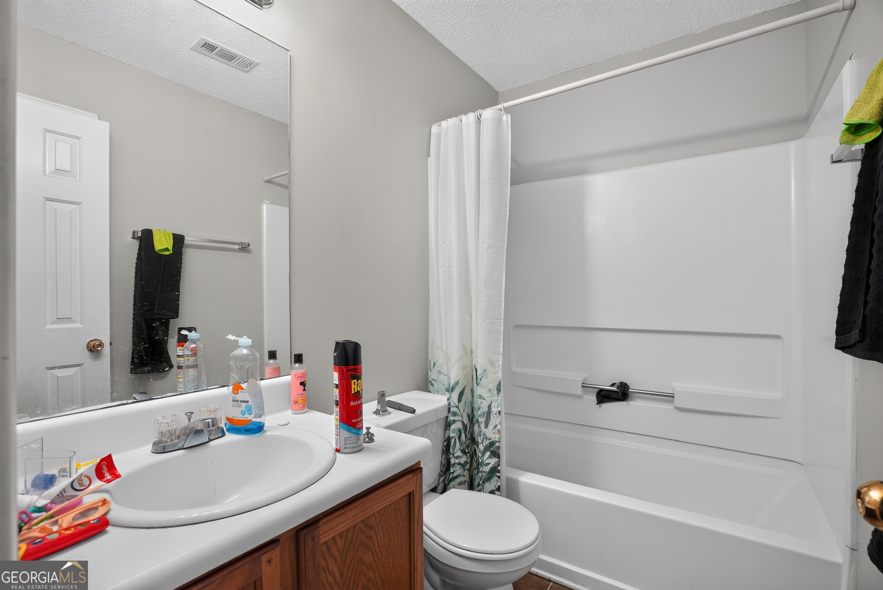 3050 Regal Drive Property Photo 15