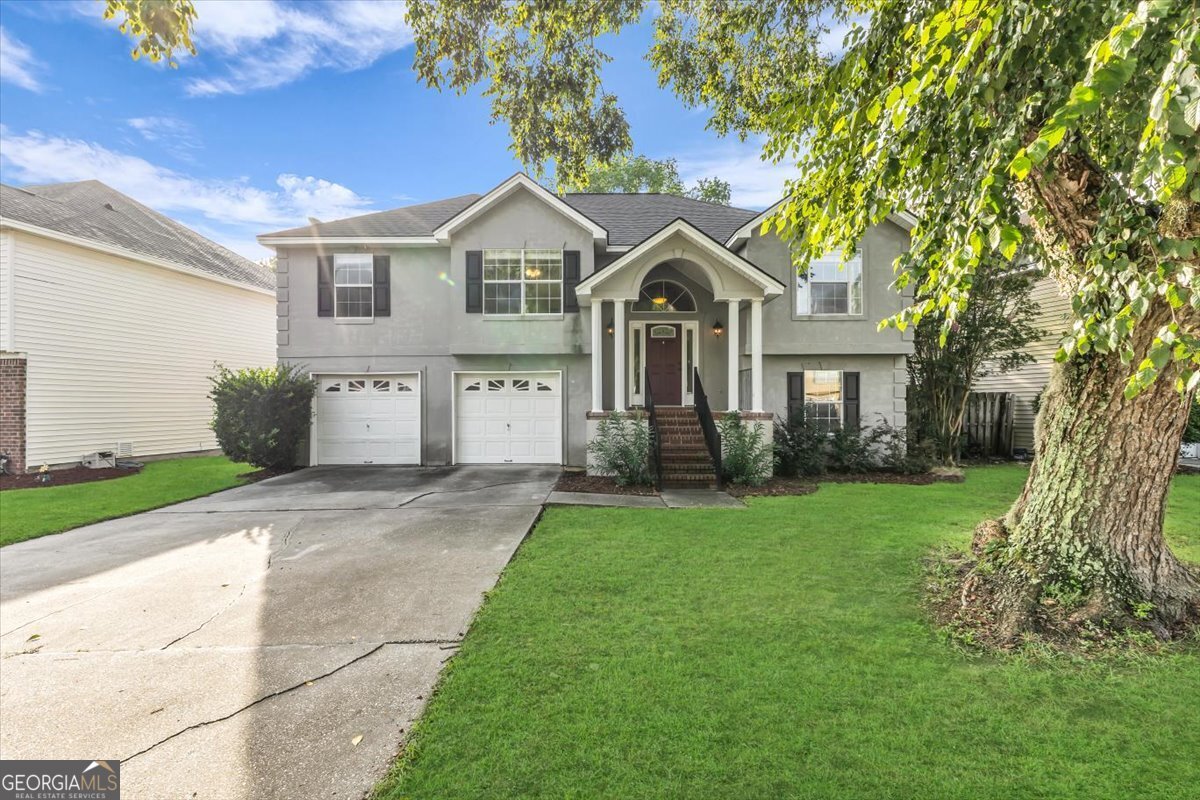 115 Teakwood Drive Property Photo 1