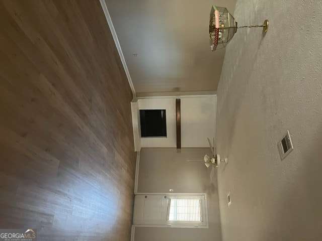 1290 Knoll Court Nw # B Property Photo 5