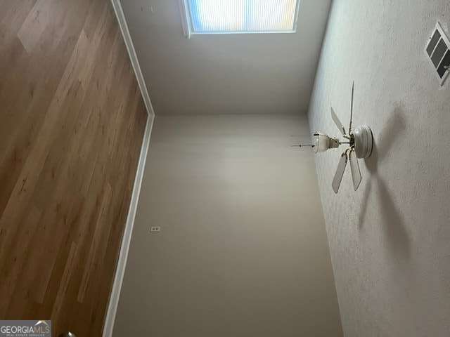 1290 Knoll Court Nw # B Property Photo 7