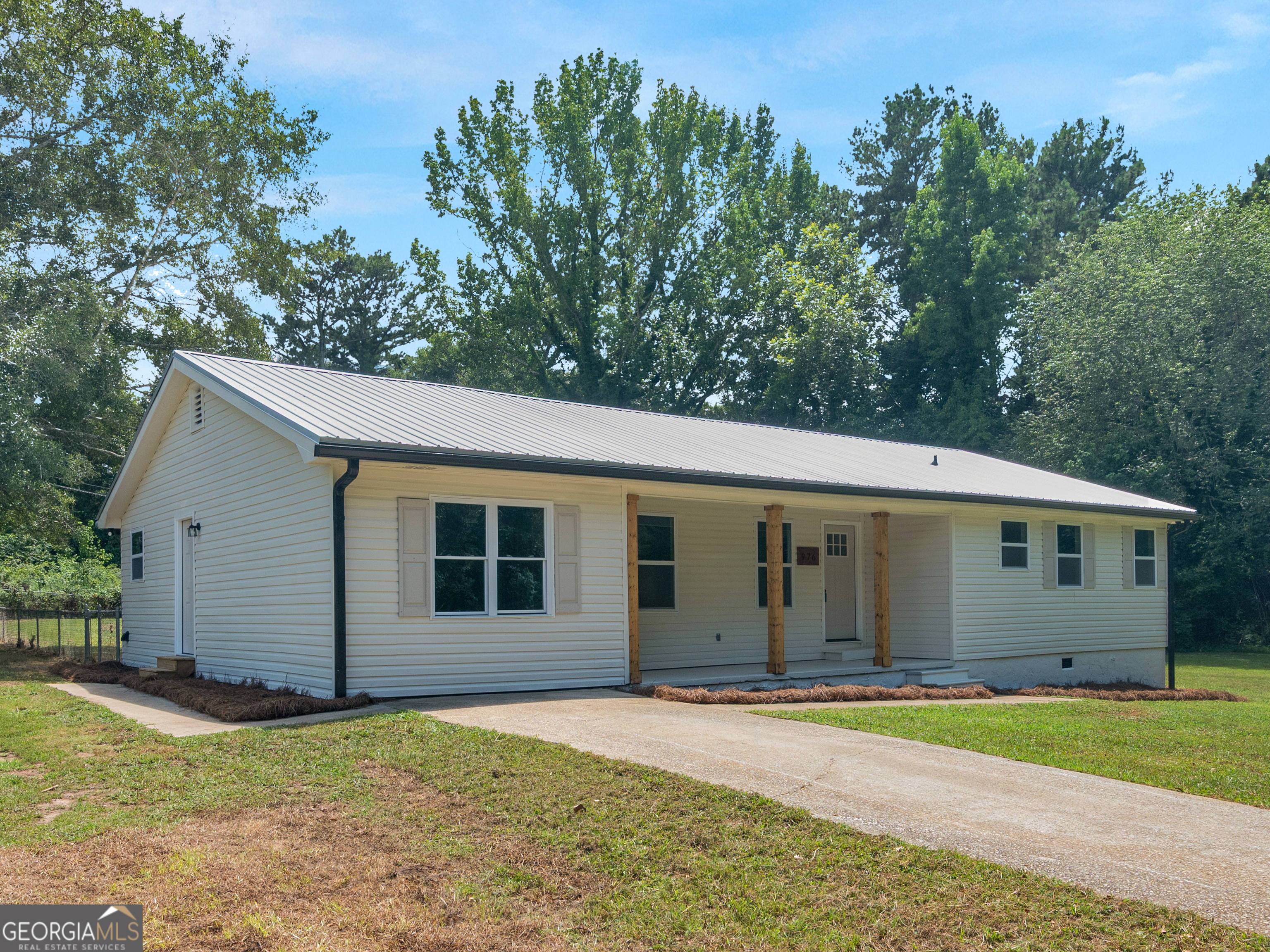 976 Hampton Locust Grove Road Property Photo 3