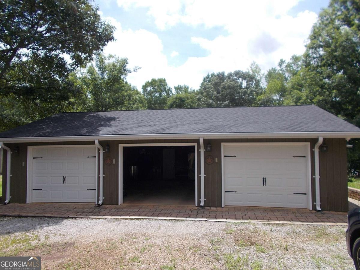 416 Old Jones Road Property Photo 4