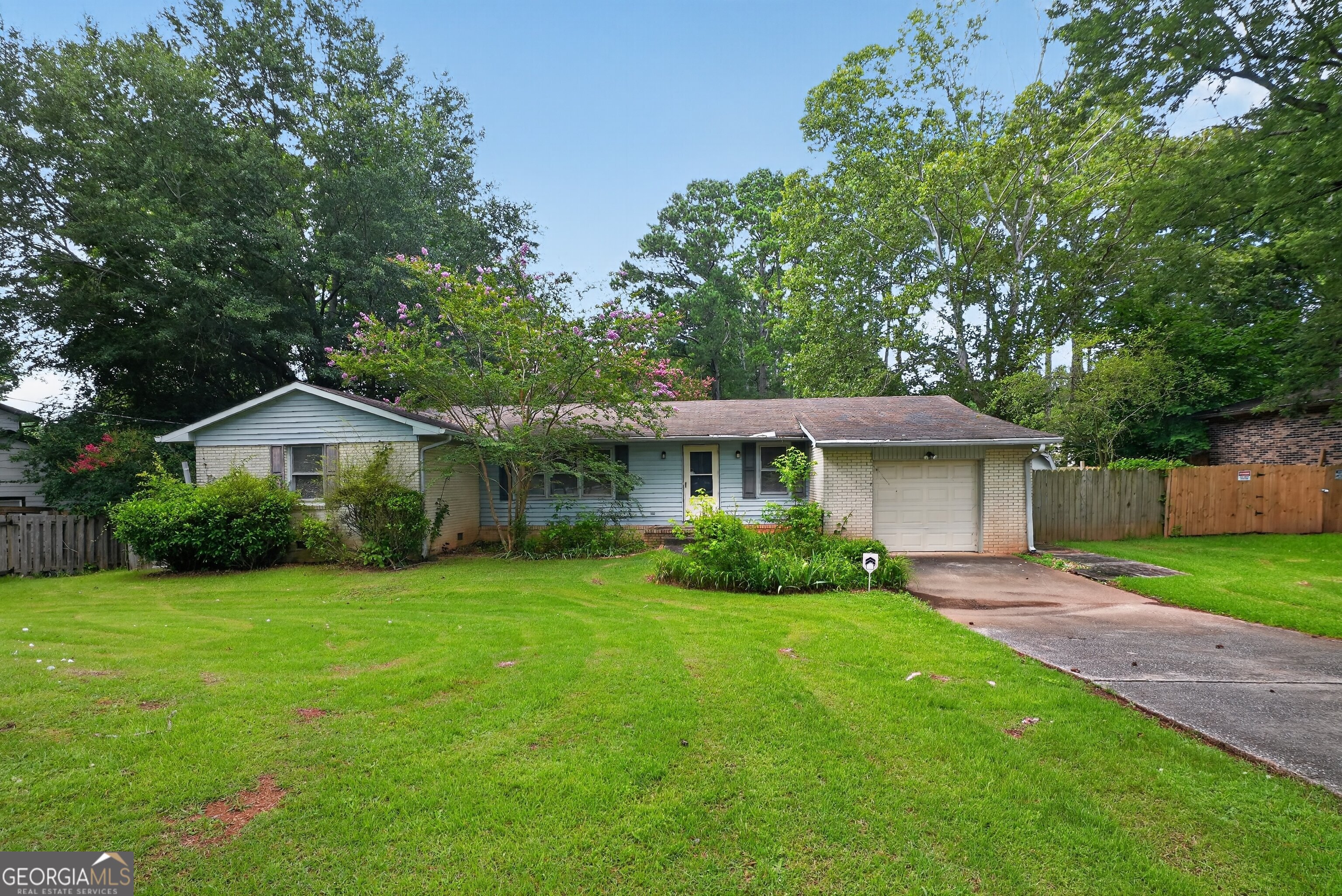 2336 Carnes Road Property Photo 1