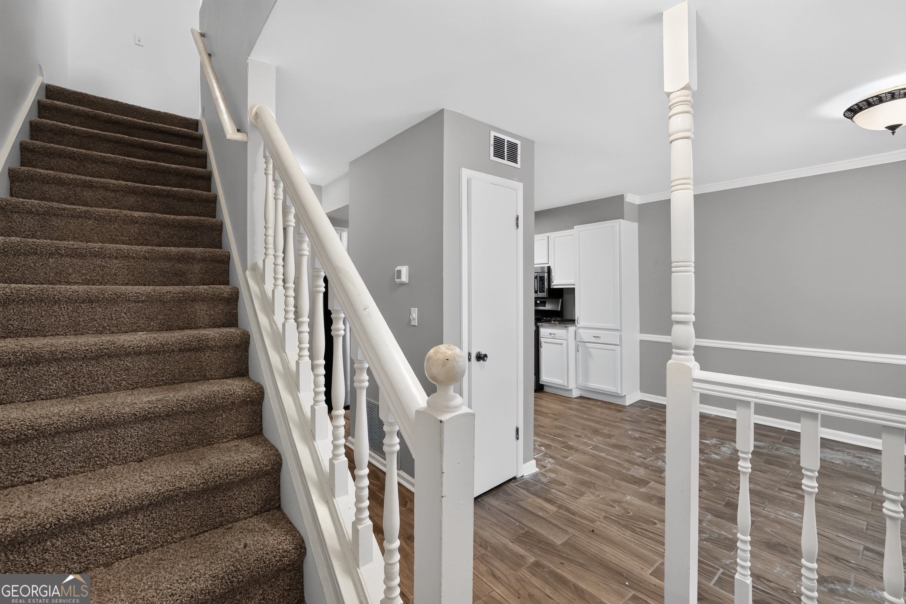 867 Heritage Oaks Drive Property Photo 5